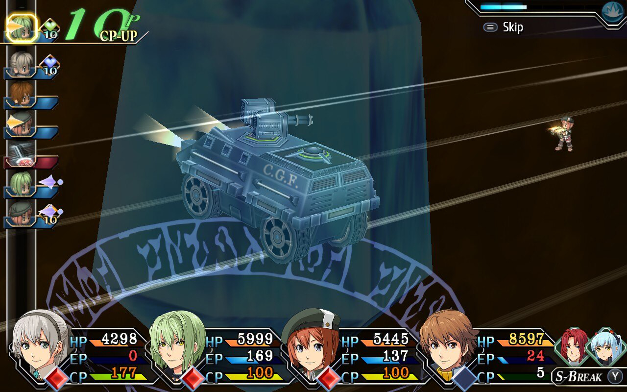 Combate contra veículo blindado em Trails to Azure, com HUD de turnos visível